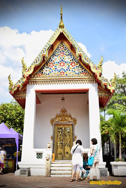 Wat Pho _ Trailforsmiles.blogspot.com