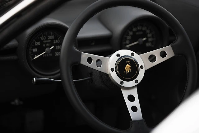 Lamborghini Miura P400 - interior