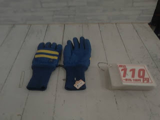 中古品　ライトブルー　手袋　１１０円