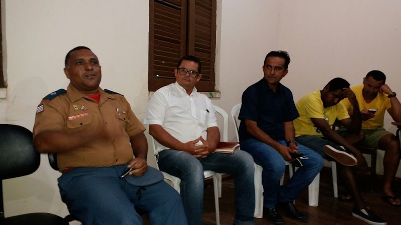 EM REUNIÃO COM AUTORIDADES PREFEITURA ADIA FESTIVIDADES DO ANIVERSÁRIO DE PEDREIRAS