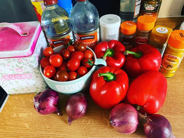 Homemade red pepper & tomato relish recipe