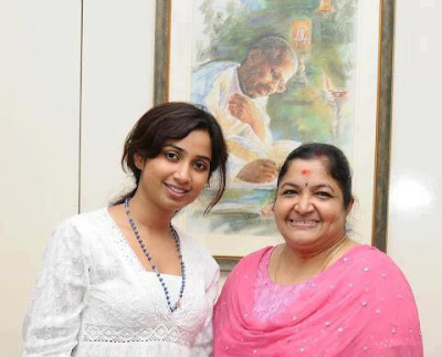 Shreya Ghoshal With Chithra