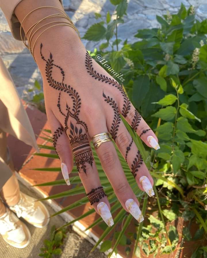 henna Mehedi design simple