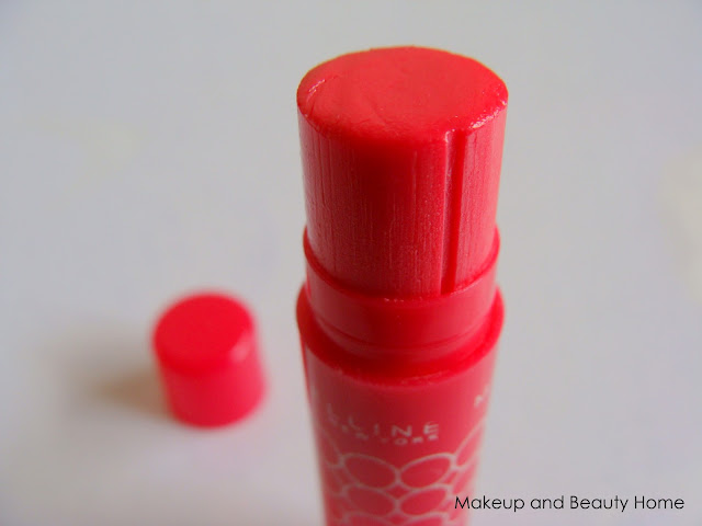 Maybelline Lip Smooth Color & Care Refreshing Tinted Lip Balm in Cranberry Jam