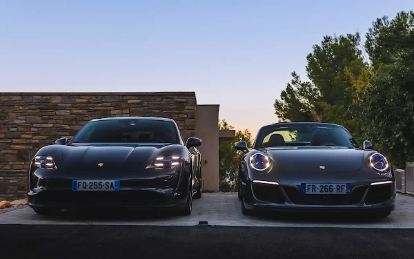 Porsche Taycan atinge 100.000 unidades produzidas