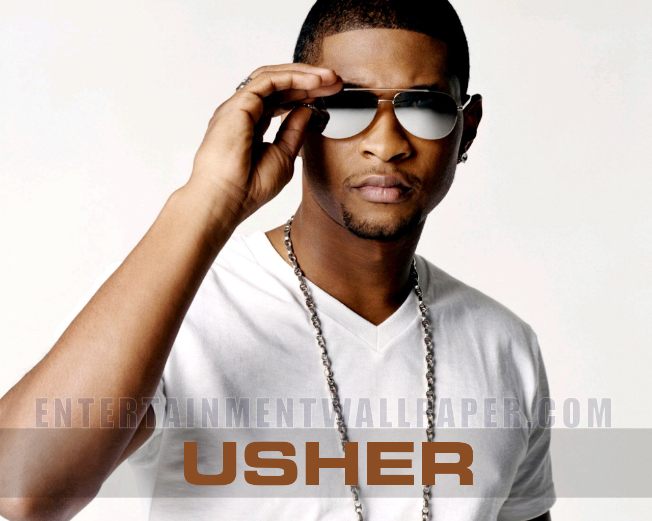 MUSIC MASTI: Usher