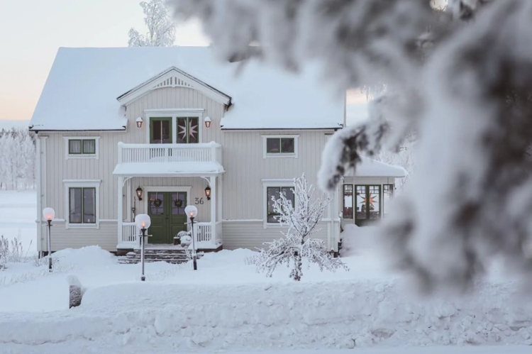 A Cosy Country Home in Snowy North Sweden