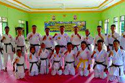 Bambang Bawono Dukung 20 Atlet Karate di Kapuas ke Turnamen di Banjarmasin