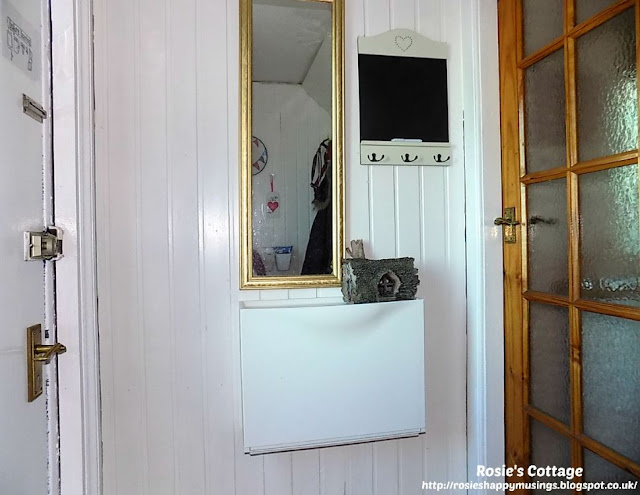 Entryway/mudroom from the front door 