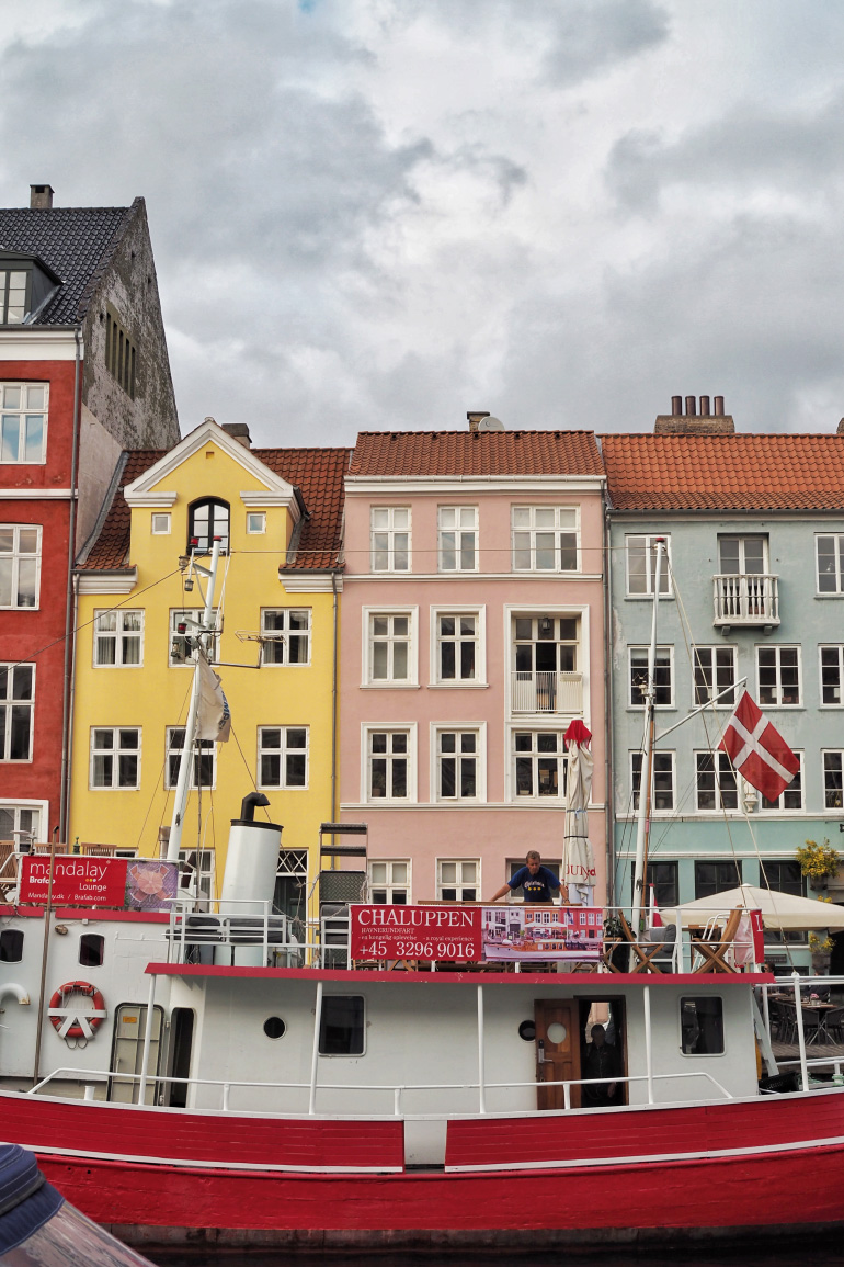 Façades colorées de Nyhavn, le port de Copenhague