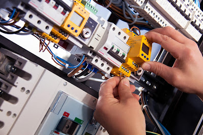 Electrical panel builders