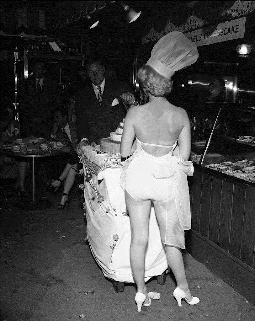 Marilyn Monroe coronada la reina de la tarta de queso