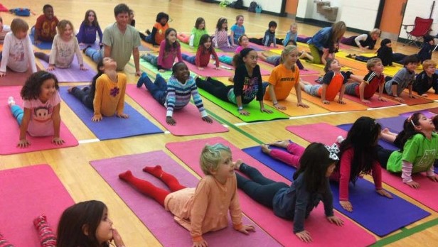 Benefits-of-Yoga-in-Schools