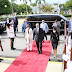 LUIS ABINADER RECIBE HONORES MILITARES A SU LLEGADA AL PALACIO NACIONAL