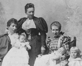 La comtesse de Flandre en famille en 1897