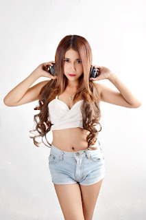 Profil Dan Foto-Foto terbaru Si Cantik DJ AYUNA