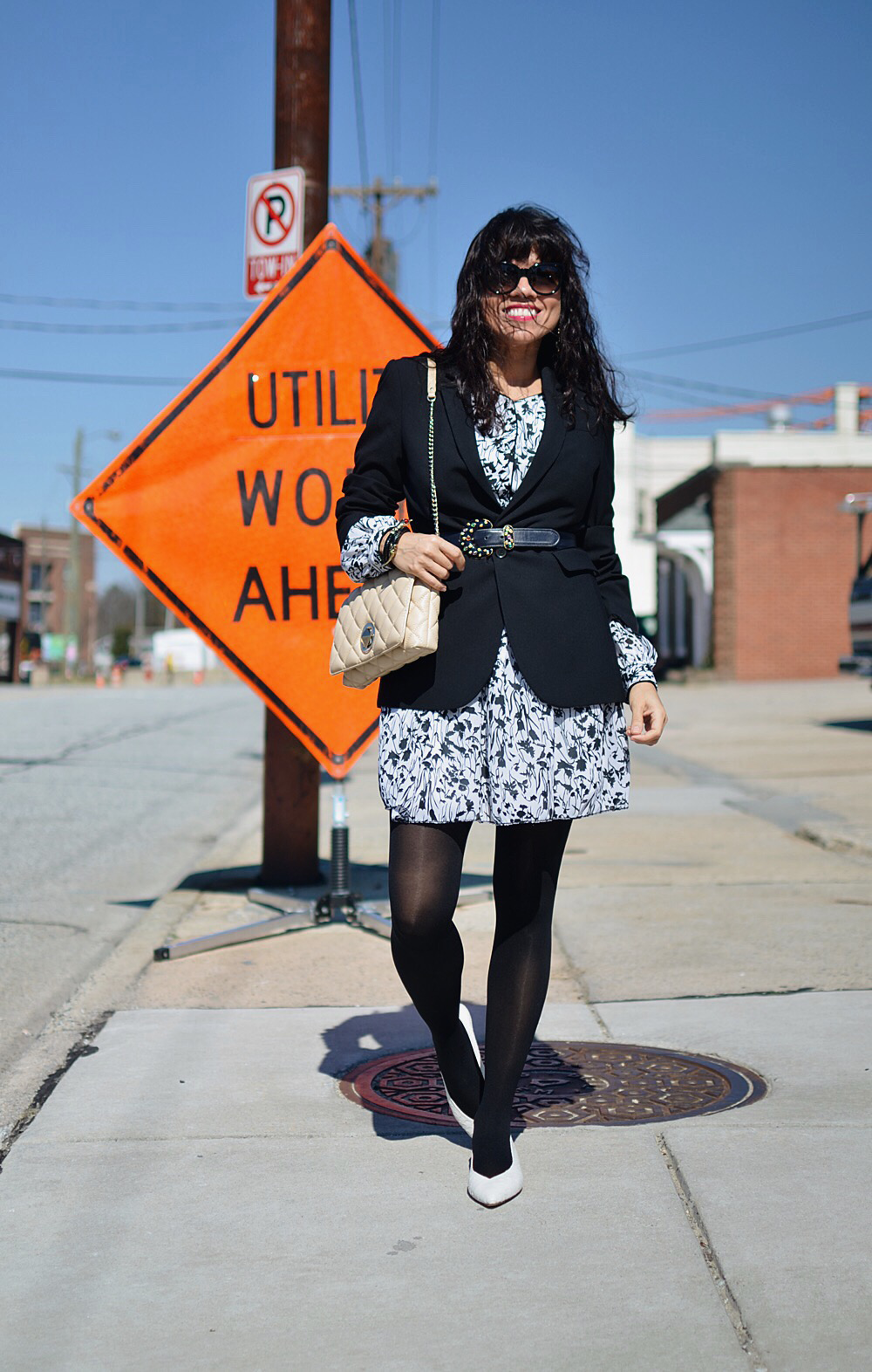 Belted blazer street style outfit 