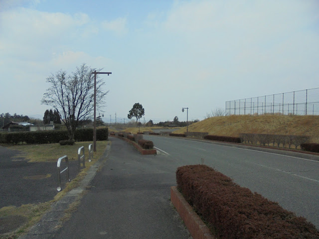 伯耆町総合スポーツ公園で来た道を振り返る