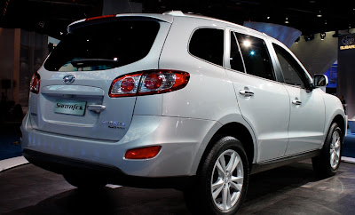 2011 Hyundai Santa Fe first live