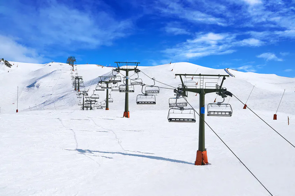 9 Crowd-Free Ski Resorts in Europe to Plan a Trip