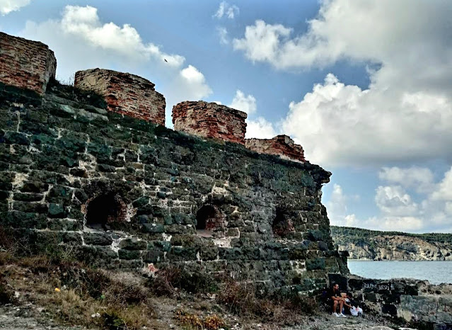 قلعة جاريبس في إسطنبول تاريخ وحضارة متعاقبة