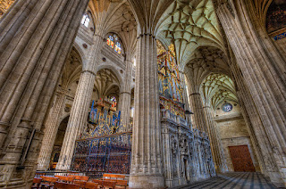 Interior da Catedral Vieja de Salamanca