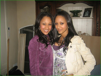 tia and tamera mowry twitches too