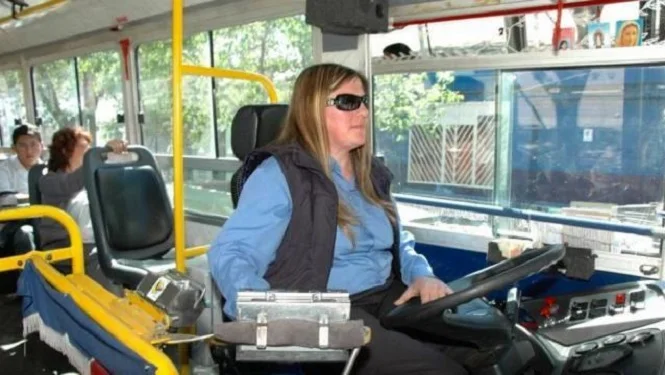 Impulsan la contratación de mujeres como conductoras del transporte automotor