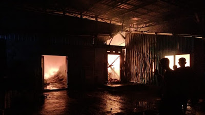 Home Industri di Singorojo Kendal Ludes Terbakar, Kerugian Capai Rp400 Juta