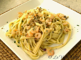 ricetta fettuccelle lenticchie di Castelluccio gamberetti