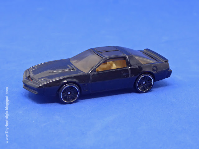 1982 PONTIAC FIREBIRD TRANS AM V8 KNIGHT RIDER - EL AUTOFANTASTICO - K.I.T.T HOTWHEELS - 1:64 - 2012 (Autos de películas y series / Movie cars)