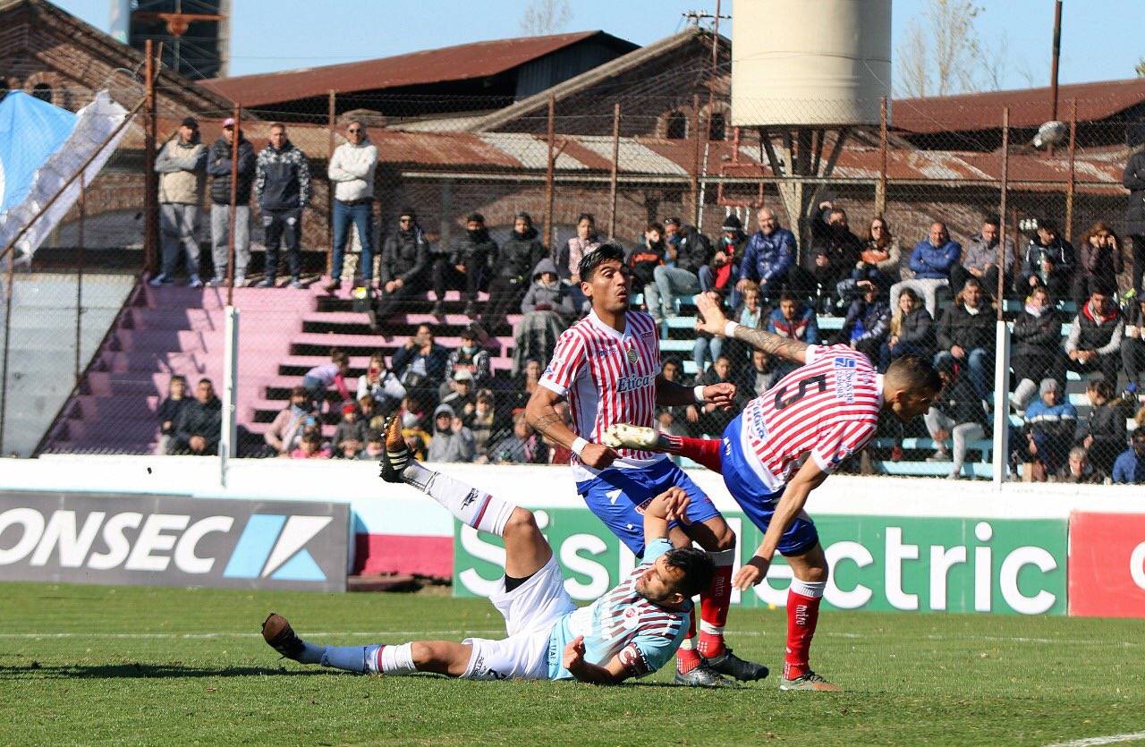 uai-urquiza-dio-el-golpe-en-agronomía.jpg