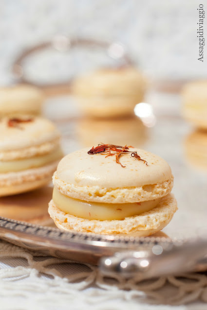 Macaron d'oro allo zafferano