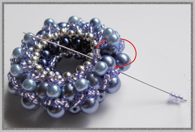 beaded donut pendant free pattern