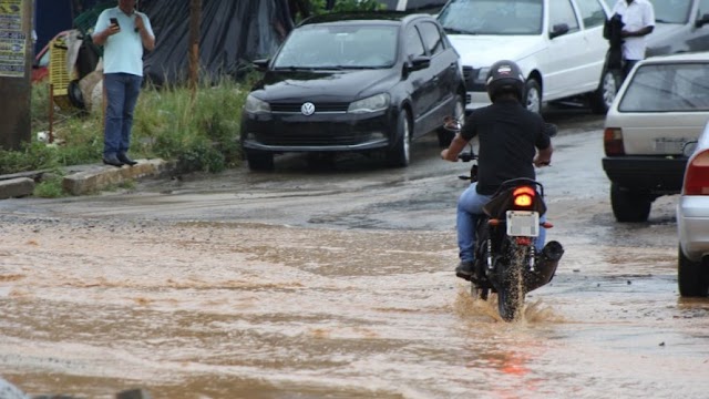 Frente fria chega ao litoral baiano e previsão é de chuvas em Salvador até sábado