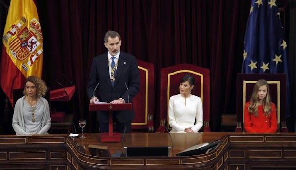 Los discursos de Felipe VI me revuelven las entrañas