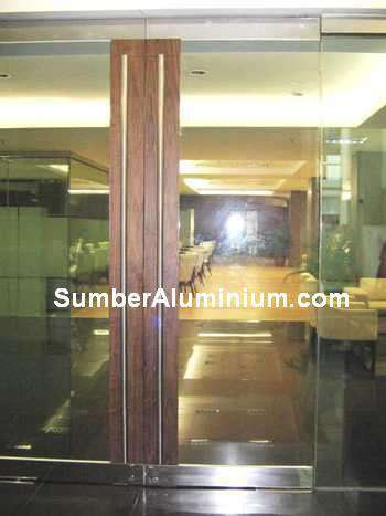  Pintu Kaca Aluminium Kaca 