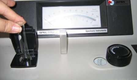 Catatanku: Praktikum Pengenalan Alat Spektrofotometer 