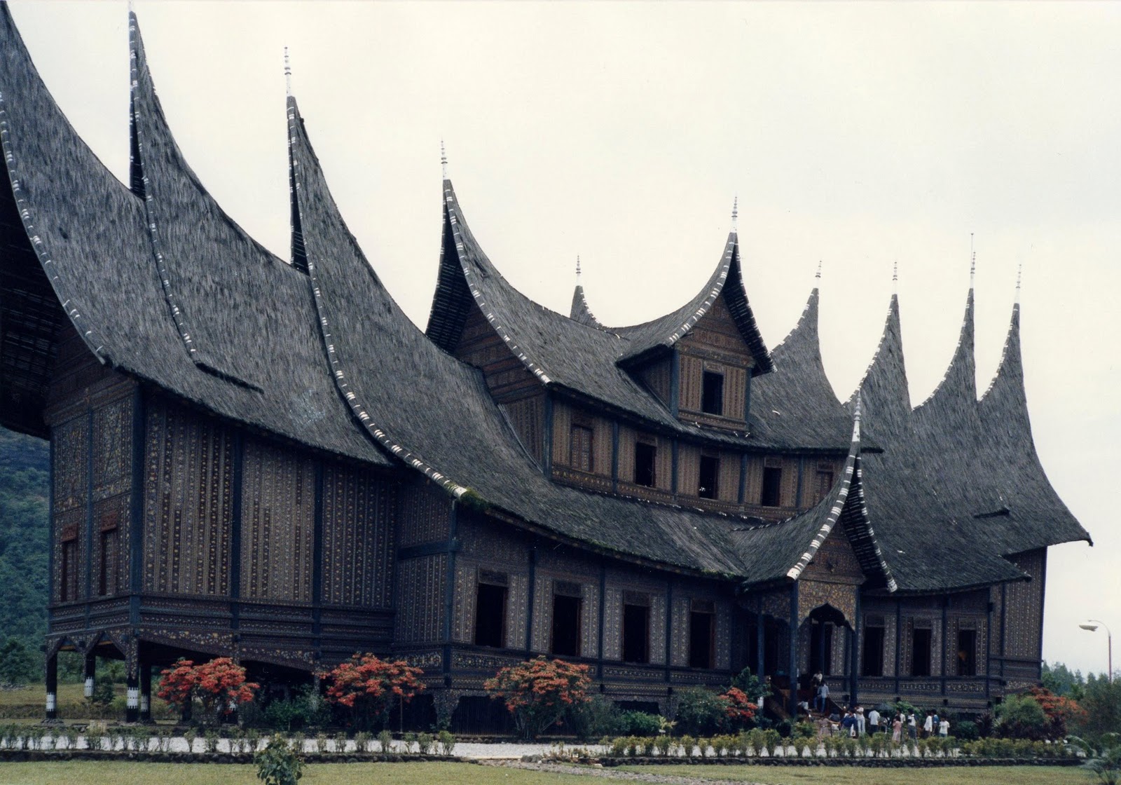 The Architecture of Indonesia - The Fact Of Indonesia