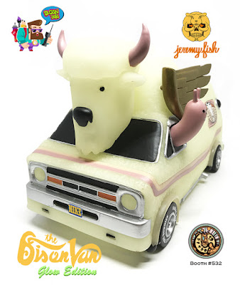 Designer Con 2016 Exclusive The Bison Van Glow in the Dark Edition Vinyl Figure by Jeremy Fish x 3DRetro