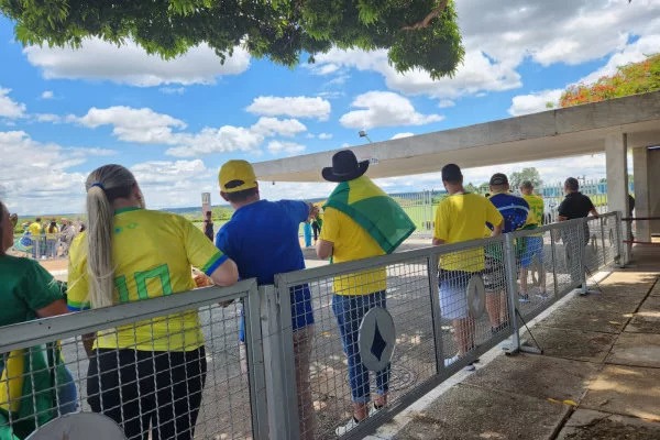 Bolsonaro segue recluso no Palácio da Alvorada e não recebe apoiadores Desde a derrota, no último domingo