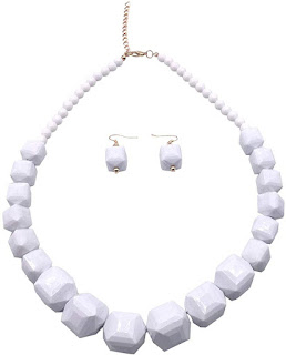 Halawly 5 couleurs perles acryliques déclaration brins colliers,   Prix: 12,99 $