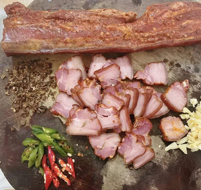 Thịt Lợn ba chỉ gác bếp