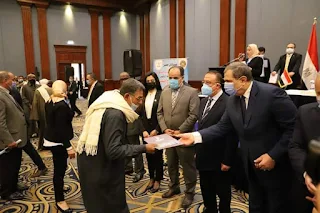 وزير القوى العاملة يقوم بزيارة لمحافظة الإسكندرية