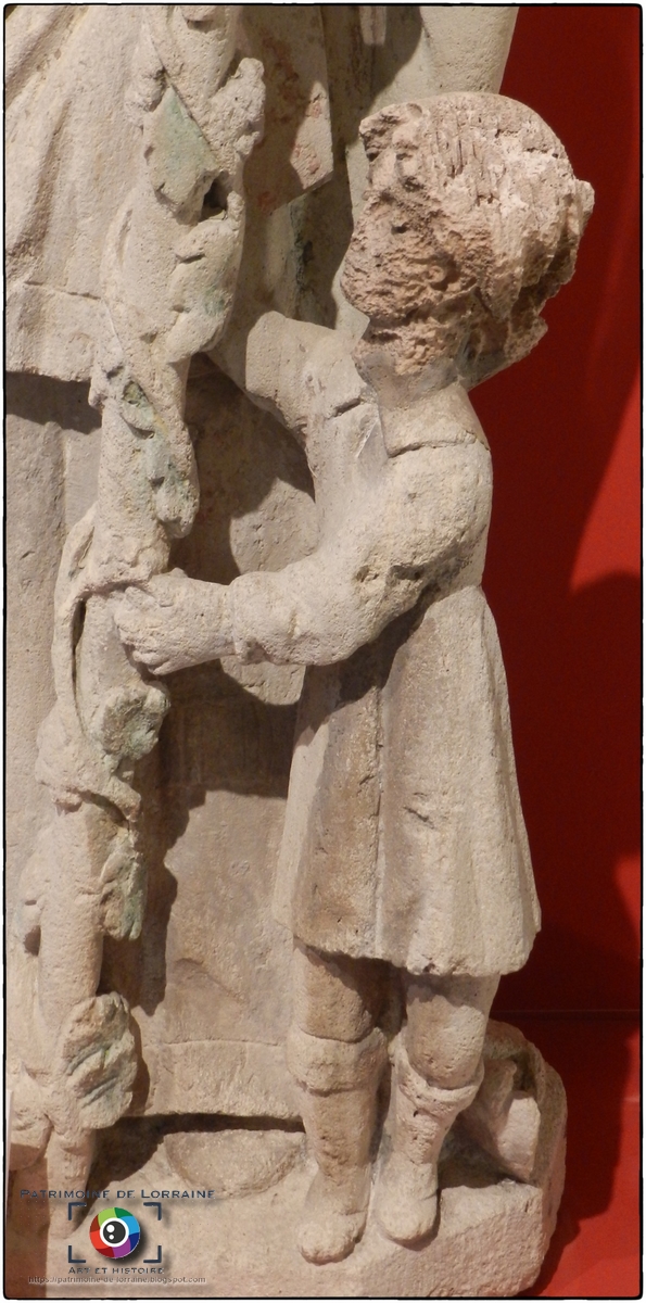 TOUL (54) - Musée d'Art et d'Histoire : Statue de Saint-Urbain (Fin XVIe siècle)