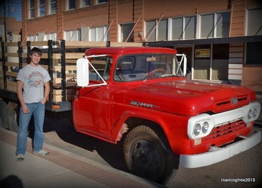 Flatbed Ford