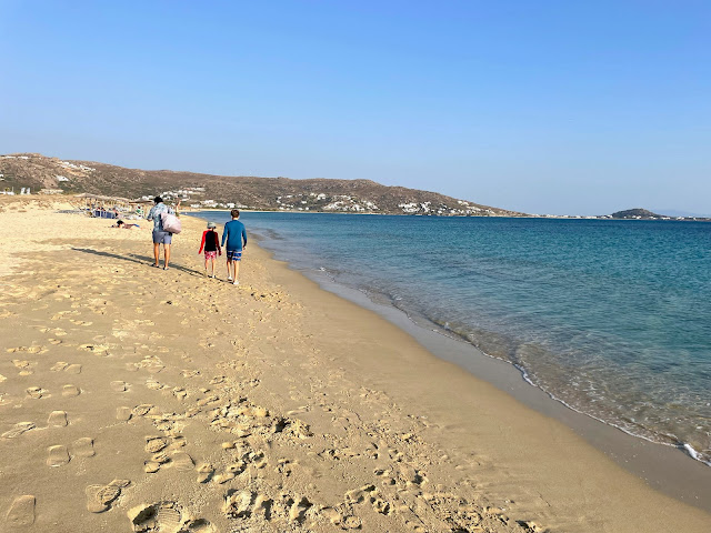 Naxos adası gezilecek yerler Plaka plajı