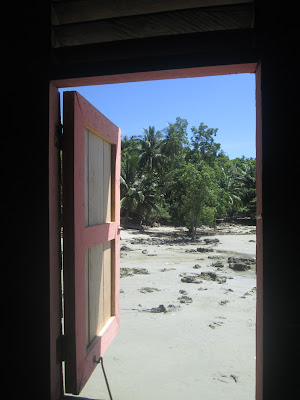 Penginapan di pulau lemukutan. Tempat wisata di kalimantan barat indonesia