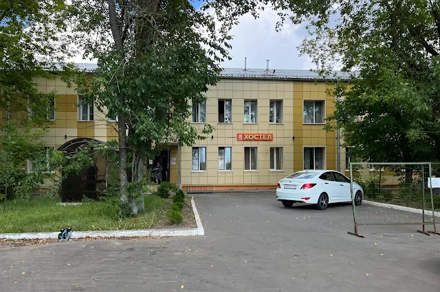Коровинское шоссе, хостел «На Ижорской» / «Хороший хостел»