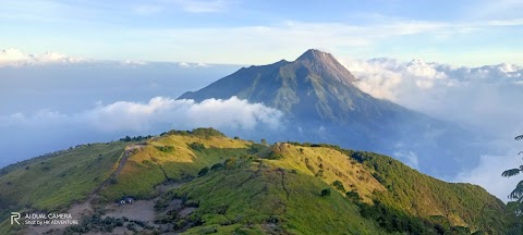 Paket Simple Pendakian Gunung Merbabu 2h 1m - PORTER GUNUNG PROFESIONAL